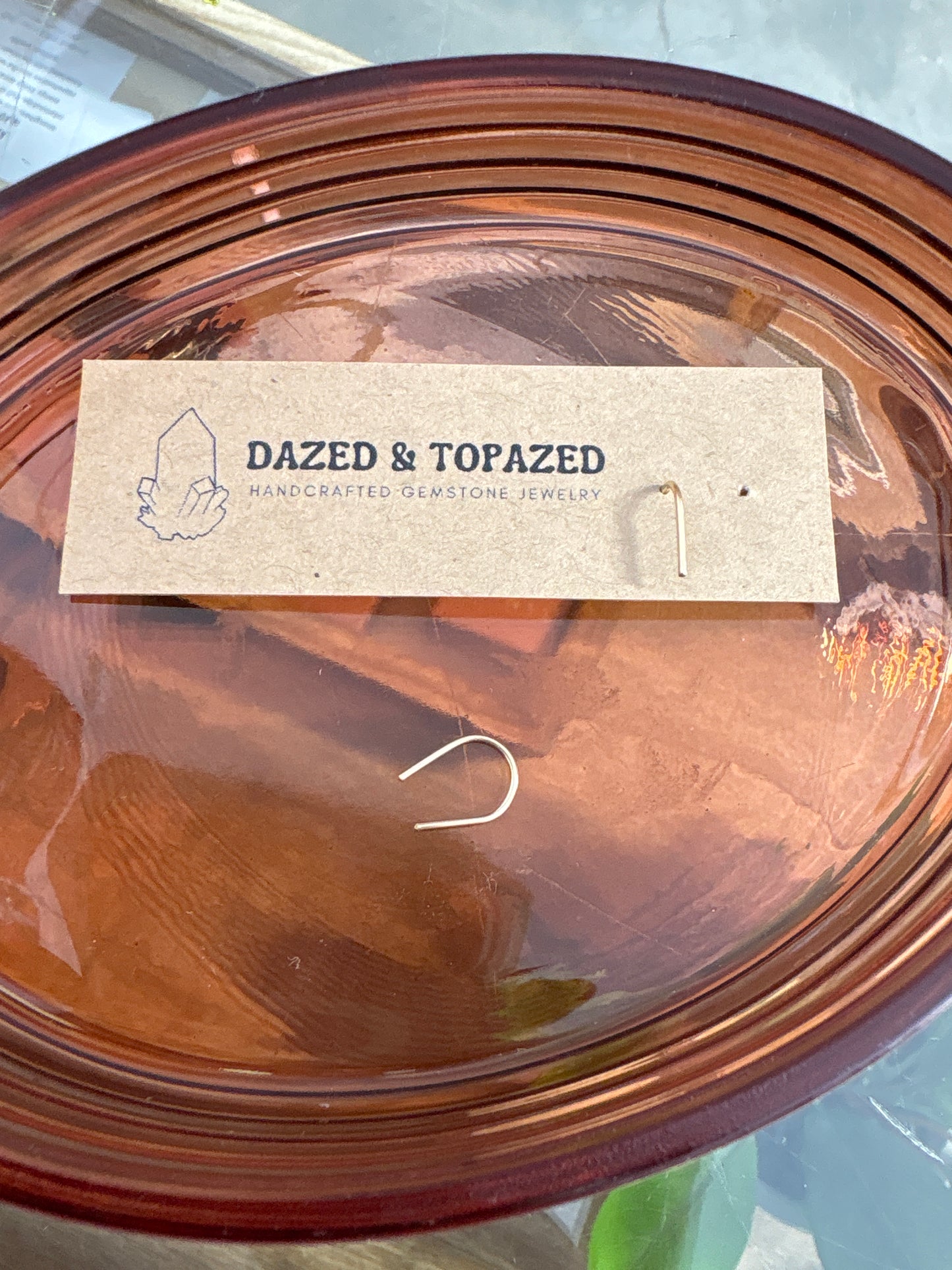 Dazed & Topazed - Mini Horseshoe Earrings Gold