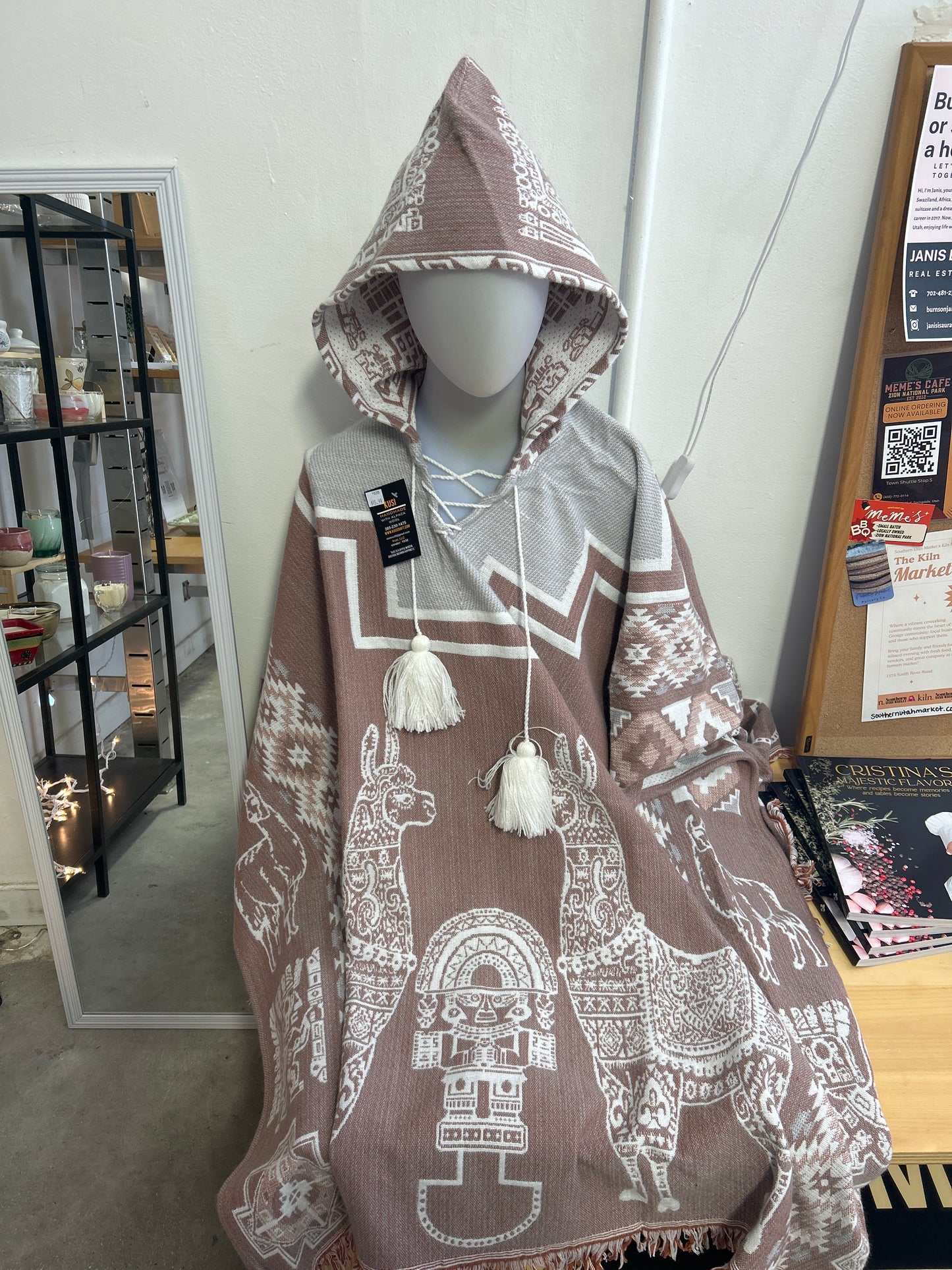 Kusi - Poncho