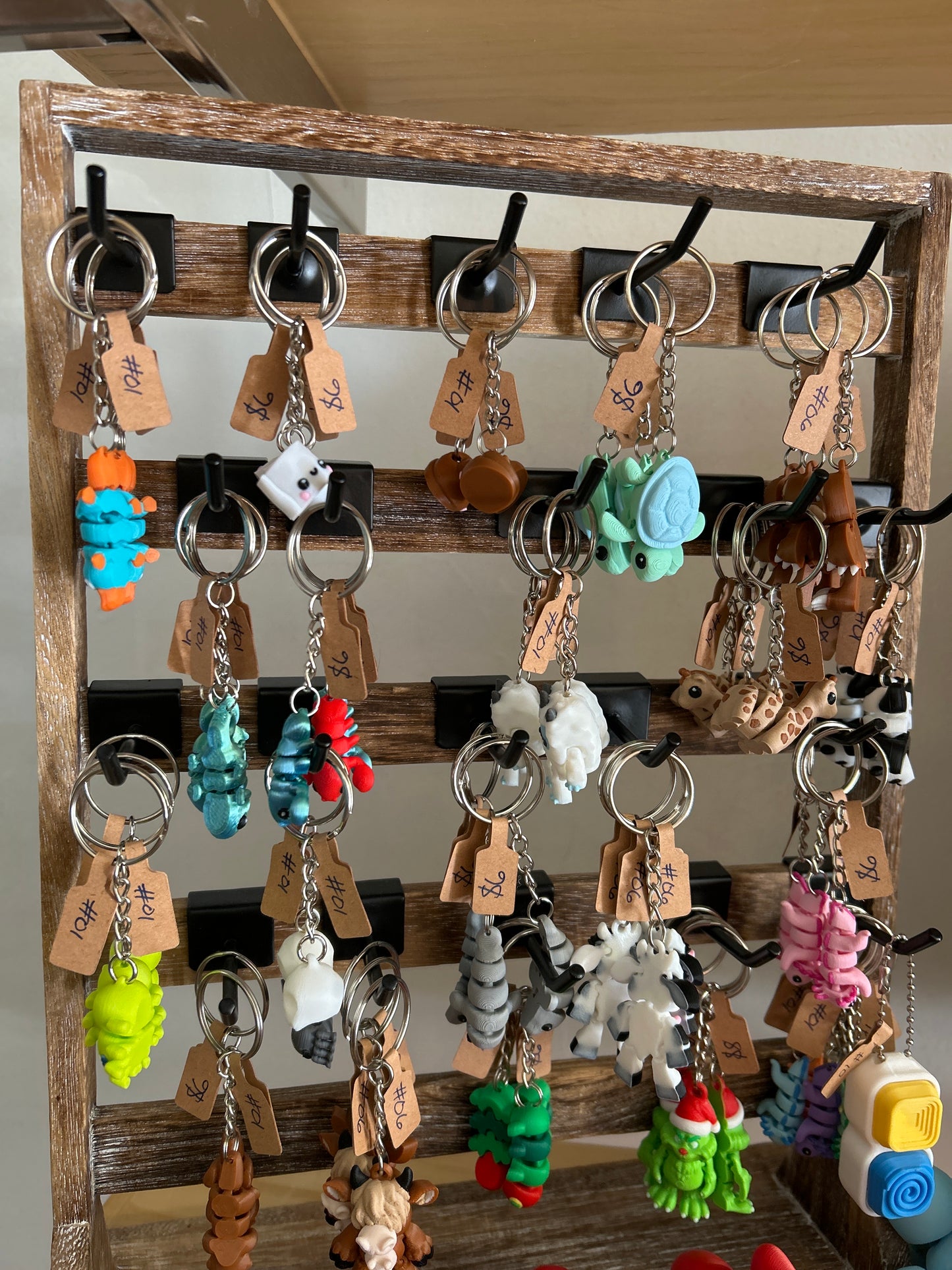 Omni 3D - Fancy Mini Wiggly Fidget Keychain: milk cow, highland cow, grinch, sloth