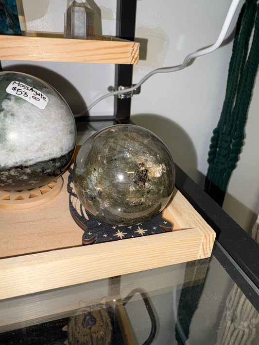 Agateway Apothecary - Labradorite Sphere